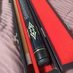 Maple Pool Cue With Hard Case