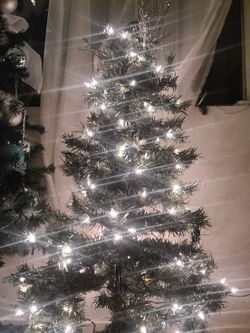 3ft Tree With Lights