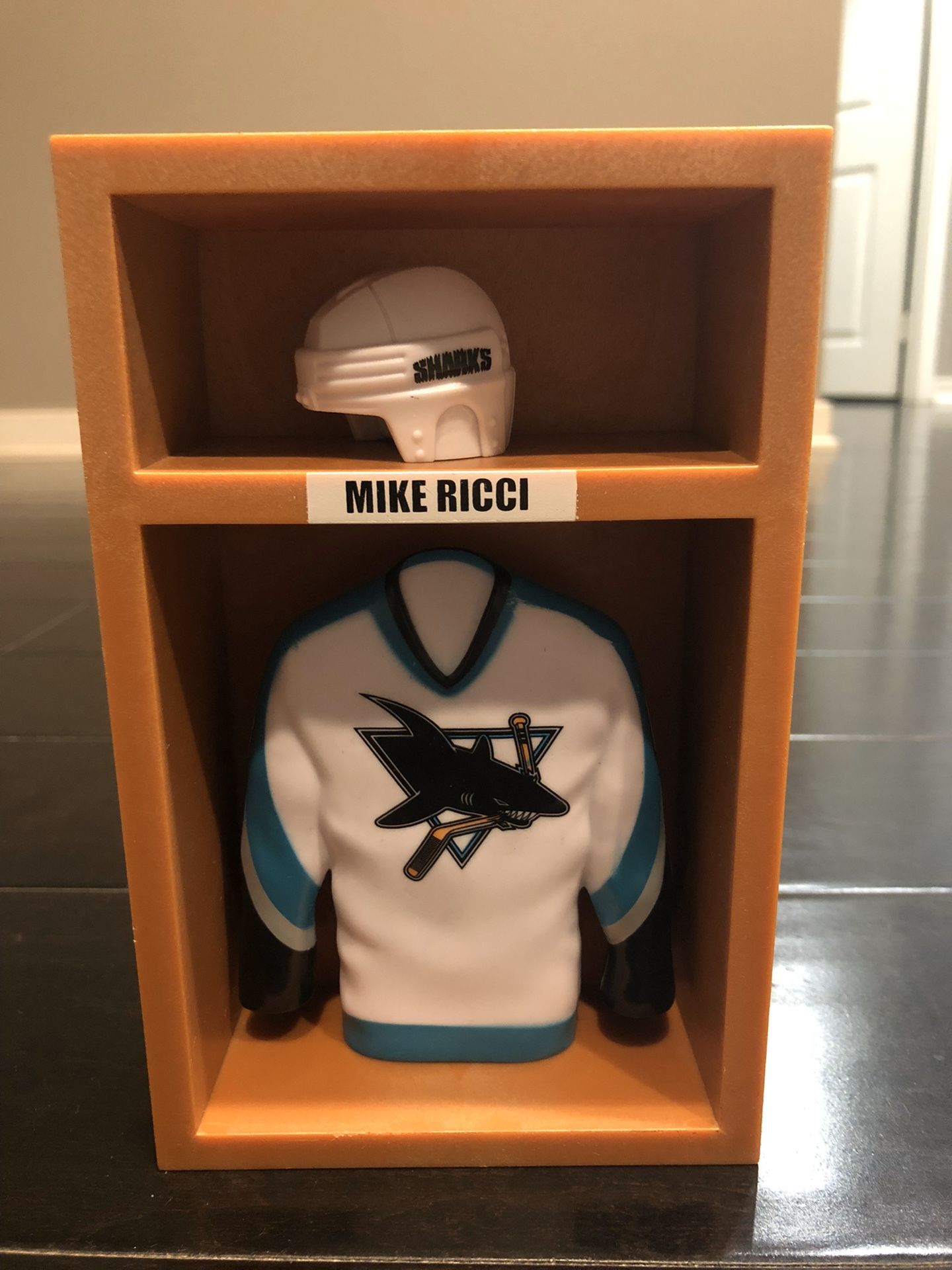 San Jose Sharks Mike Ricci Locker Set