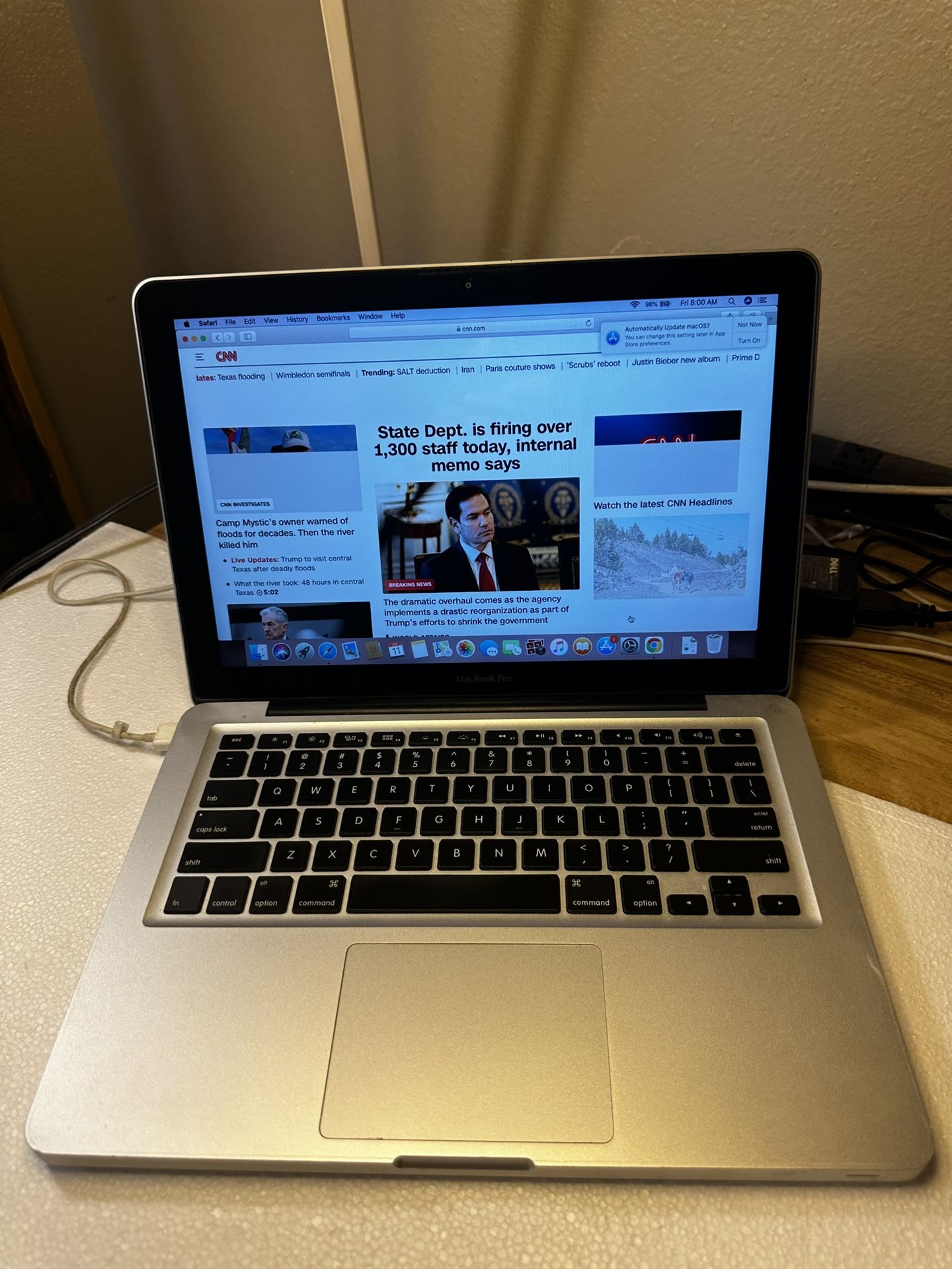 Laptop Macbook Pro, i5,128SSD,8gb Ram MSOffice 2019,, charger  225 Obo