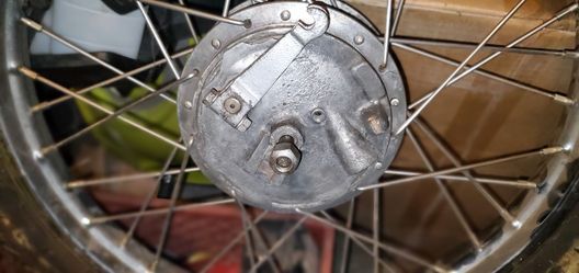 Motorcycle Wheel with Drum Brake Hub