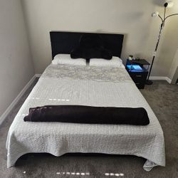 Offer!! Selling everything for travel purposes: bed, mattress, gaming chair, study desk, and nightstand.