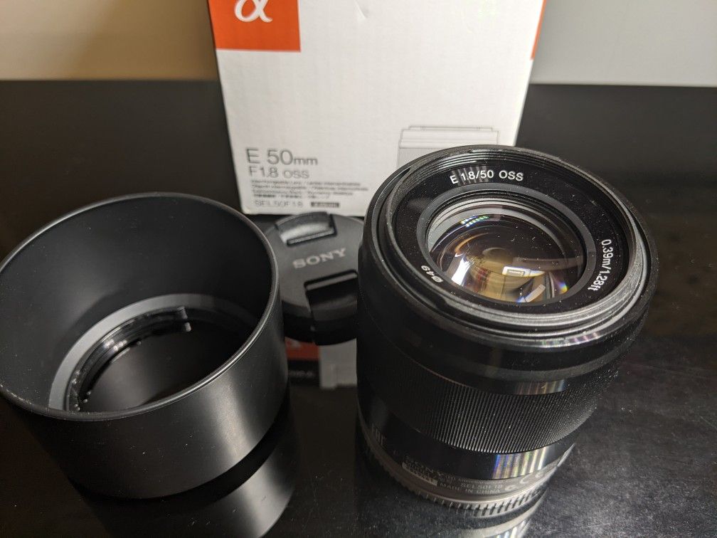 Sony E 50/1.8 For APS-C