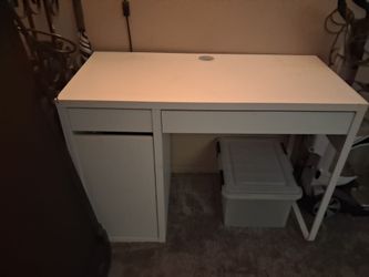 White ikea desk