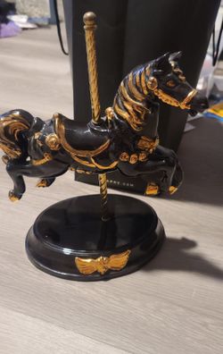 Horse Figurine 🐎 