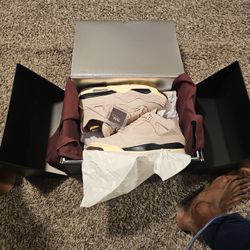Jordan 4s "While You Were Sleeping " Size 10
