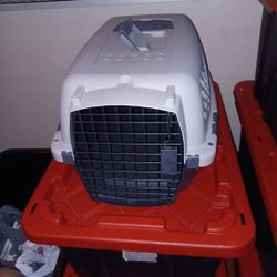 G / KENNEL 11"×15"×23" / NICE SHAPE 