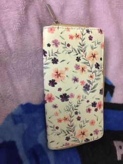 Adorable floral wallet