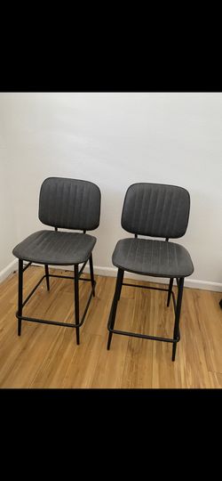 Barstools 2 Barstools  24” from floor To Seat Like New Pickup in Garden Grove 