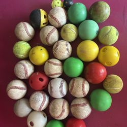ASSORTMENT OF USED BASEBALLS 