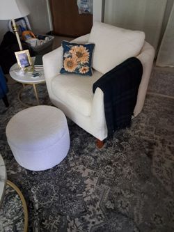 Elegant petite comfy accent chair w/Ottoman