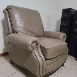 Barcalounger Briarwood Recliner - Wenlock Taupe