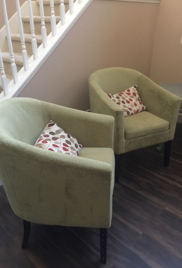 2 Beautiful tub chairs/ accent chairs