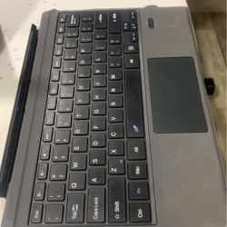 Surface Pro Keyboard (Tomsenn) 