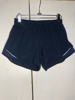 Lululemon Hotty Hot Short Size 6