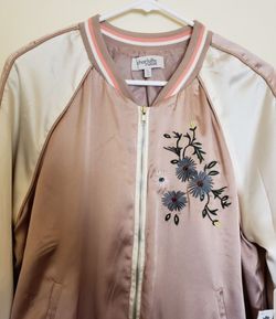Charlotte russe flower bomber size xl