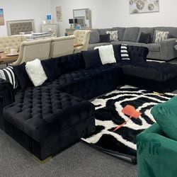 Brand New/ Black Velvet Double Chaise Sectional,seccional, Couch/Living Room/Sofa/Delivery Available,  Financing Options 