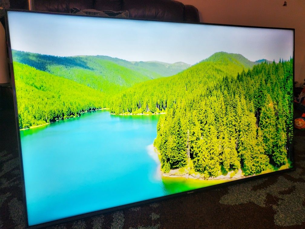 55" hisiense Google Android smart tv 4k basically new less than 6 months old great quality pic no scratch. Still Have The Legs Come With Original Rem