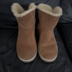 Ugg Women Size 9 $50