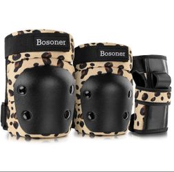 Amazon Woman’s/Teens Knee Pads Set