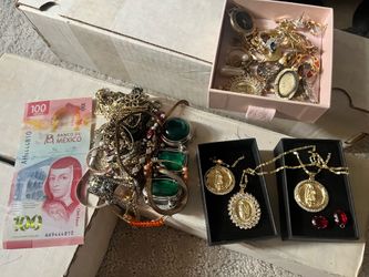 Vintage Jewelry