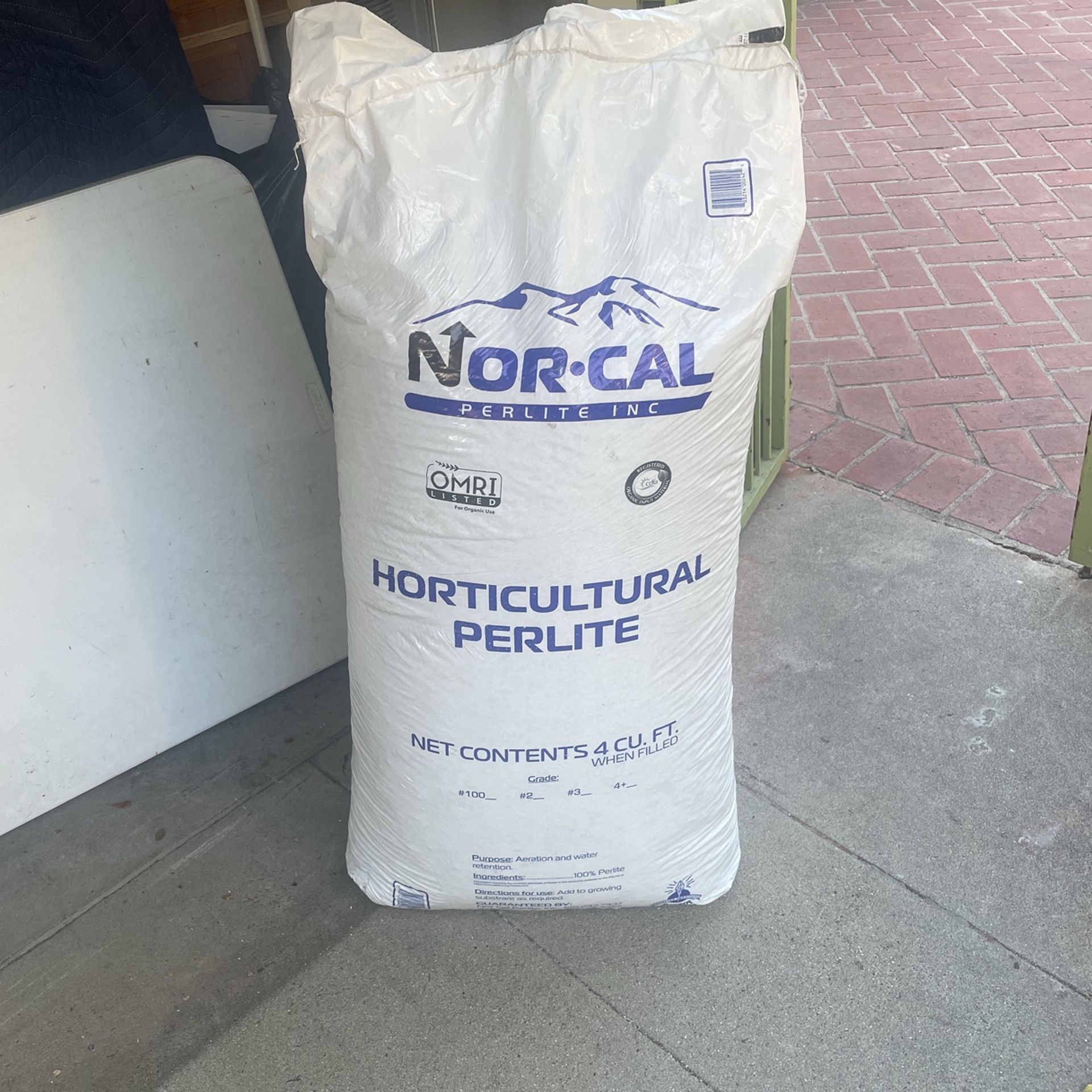 4 Cubic feet (120 Quarts) of Pure Horticultural Perlite