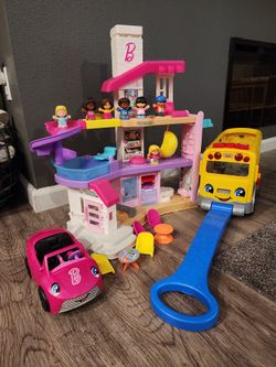 Barbie House & Jet " LITTLE PEOPLE"