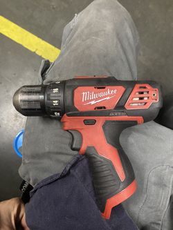 Milwaukee Drill 12V