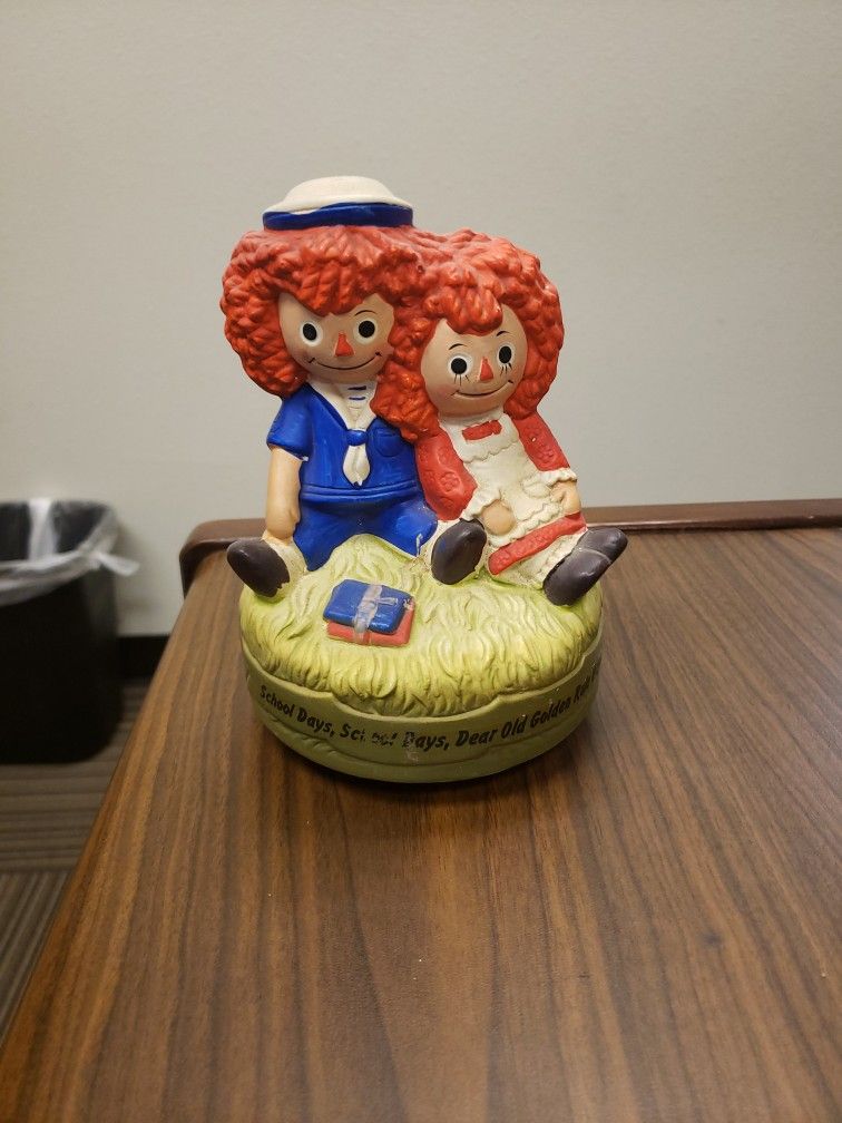 Raggedy Ann and Andy