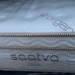 New Saatva Classic Organic Full size mattress $550 //Free delivery 