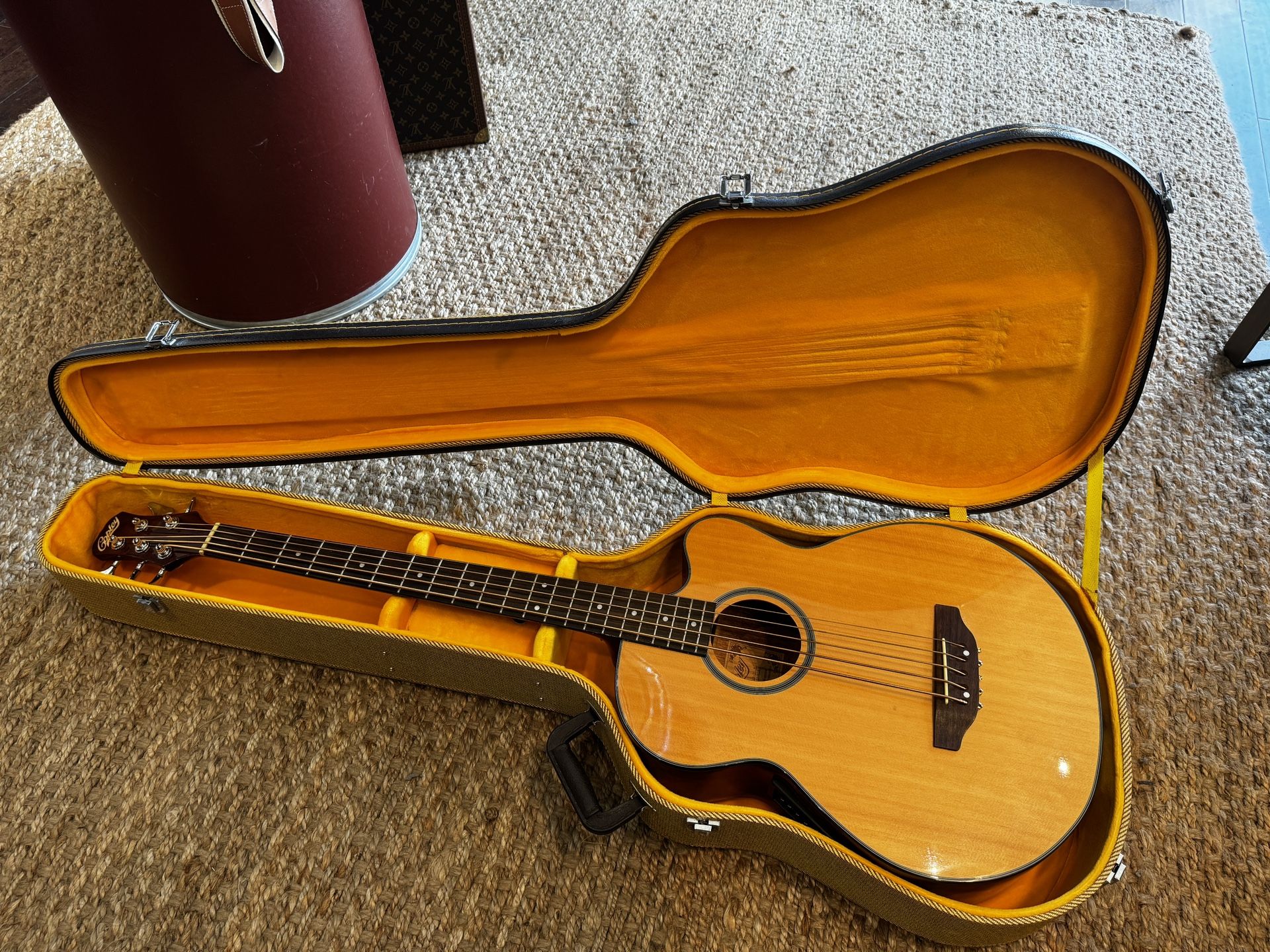 Copley acoustic bass guitar 5 string