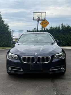 BMW 528 i xdrive low original mileage
