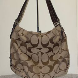 LIKE NEW Coach 24cm Duffle - Shoulder/Crossbody