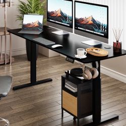 Electric Standing Desk – Adjustable Height – Black – Like New!