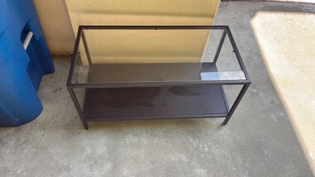 Class coffee table