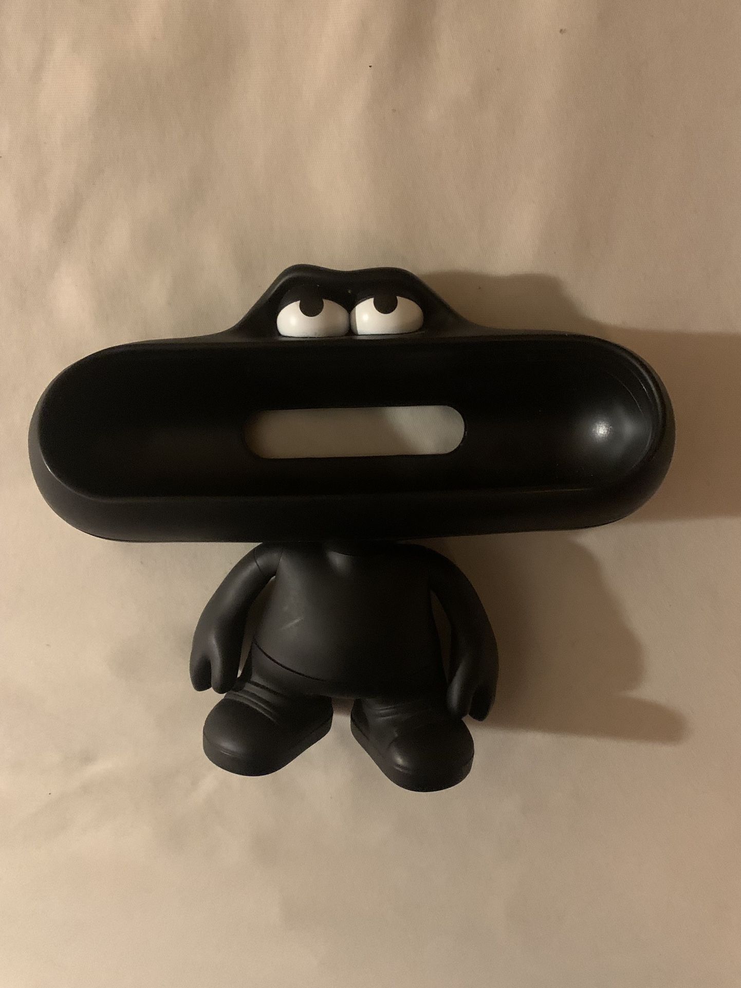 Beats by Dr. Dre Pill Dude Stand Black