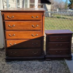 Nightstand/Dresser