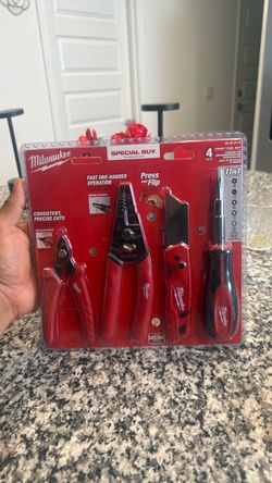 Milwaukee 4-Piece Hand Tool Set
