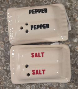 *NEW* Mini Salt and Pepper Packet Shakers Set S&P