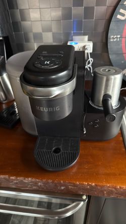 Keurig K-cafe Single Serve K-Cup Coffee Maker