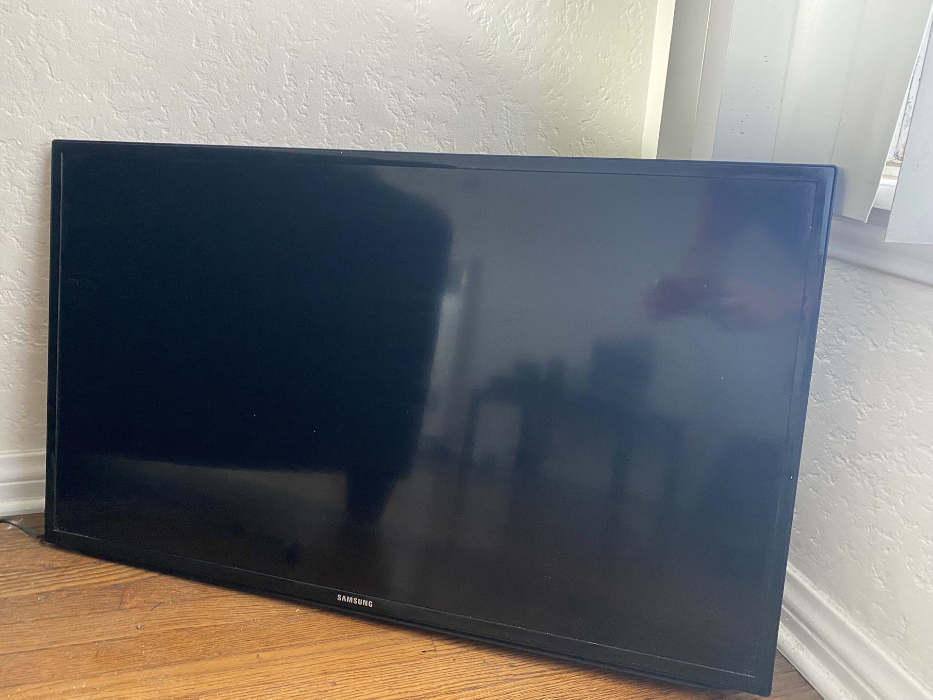 Samsung And Vizio Smart TVs