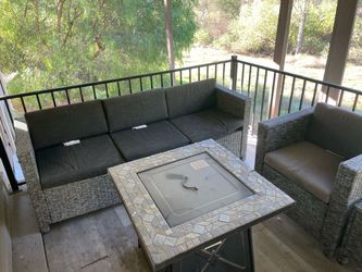 Wicker outdoor furniture set