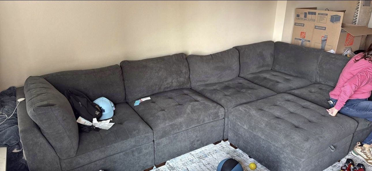Thomas Ville 6 Piece Couch