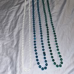 Mardi Gras colored beads Lot 3 Blue Green White B009