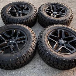 18” Chevy z71 Black Rims and Tires Trail Boss Silverado 18 Wheels Sierra Tahoe Yukon At4 Rines Negros Con Llantas OEM stock factory Original Take offs