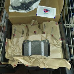 06 Subaru STI Front Break Pads 