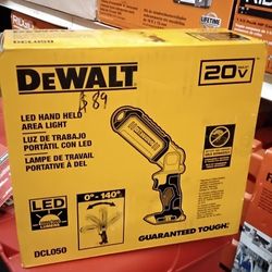 DEWALT 20V MAX LED HAND HELD AREA LIGHT (TOOL ONLY)