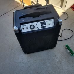 Ion Bluetooth Exploer Speaker Radio 
