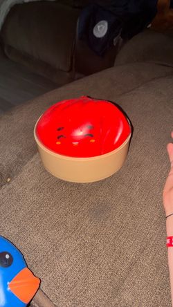 Medium size red dumpling with lid