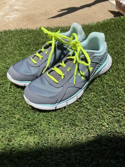 Under Armor running shoes size 5.5y